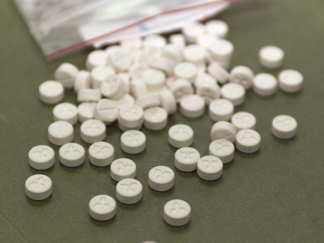 Policijos pareigūnų ankstyvas vizitas į vieną iš Danutės gatvės bendrabučių baigėsi rimtais nemalonumais jo gyventojams.