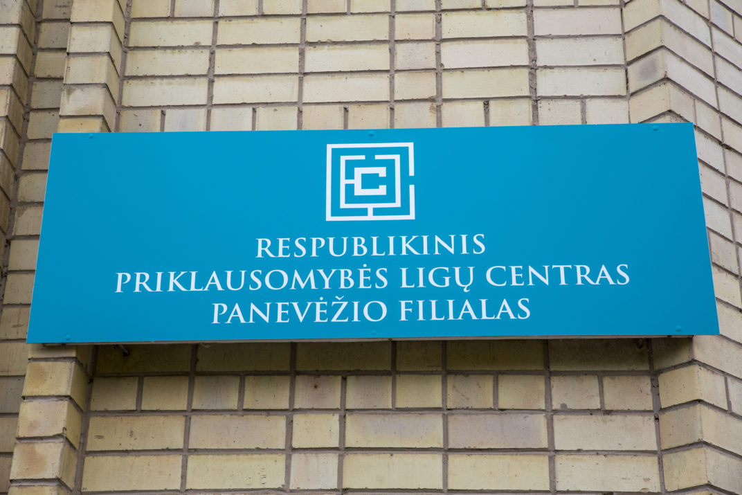 Nors, naujausiais duomenimis, Lietuva patenka į labiausiai alkoholio vartojimą sumažinusių šalių penketuką, vis tiek pagal išgeriamą kvaišalų kiekį gerokai lenkia Europos vidurkį.