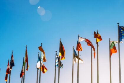 Italijos premjeras Džuzepė Kontė šeštadienį perspėjo, kad Europos Sąjunga gali prarasti savo prasmę, jei nepateiks stipraus atsako į koronaviruso grėsmę.