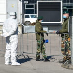 Nuo šeštadienio Nacionaliniam visuomenės sveikatos centrui (NVSC) atlikti epidemiologinius tyrimus padės kariai.