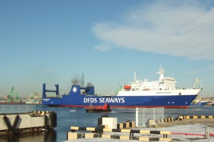 Vyriausybė trečiadienį nusprendė nuo šeštadienio nakties drausti keleiviams vykti lėktuvais bei keltais, išskyrus keltą iš Kylio į Klaipėdą.