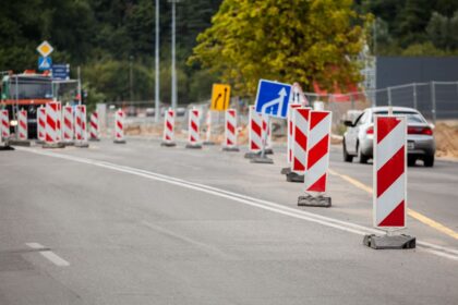 Vyriausybė skirs 150 mln. eurų kelių remontui švelnindama koronaviruso pasekmes kelių sektoriaus įmonėms.