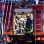 Penktadienį kiek po aštuntos vakaro Bendrajame pagalbos centre skubios pagalbos tarnybų telefono numeriu 112 gauta pranešimas apie Karsakiškio kaime atvira liepsna degantį gyvenamąjį namą.