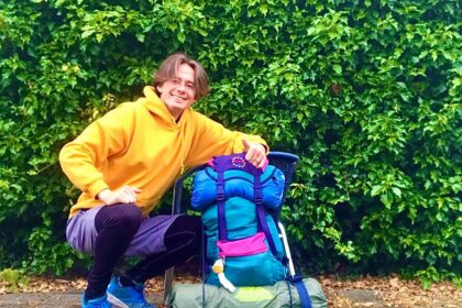 Pasaulį dar kaustant koronavirusui, turistines keliones į tolimus kraštus kuriam laikui teks pamiršti. Tačiau panevėžietis Simonas Margis prieš porą savaičių leidosi į labai neįprastą kelionę namo. Iš Olandijos vaikinas nusprendė į gimtąjį Panevėžį parminti dviračiu. Keliautojo savotiškos avantiūros tikslas – net 1600 kilometrų. Ši kelionė – iššūkis sau 23-ejų metų gimtadienio proga.