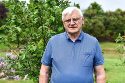 Šiandien likę nebedaug tautiečių, menančių pačias pirmąsias, žiauriausias 1941-ųjų tremtis į Sibirą. Buvusiam medikui ir visuomenininkui 79-erių panevėžiečiui Dariui Staugaičiui tebuvo pusantrų metų, kai jis su dviem vyresniais broliais ir mama atsidūrė už poliaračio, tikroje dykynėje, dar ir iki šiol negyvenamoje Trofimovsko saloje.