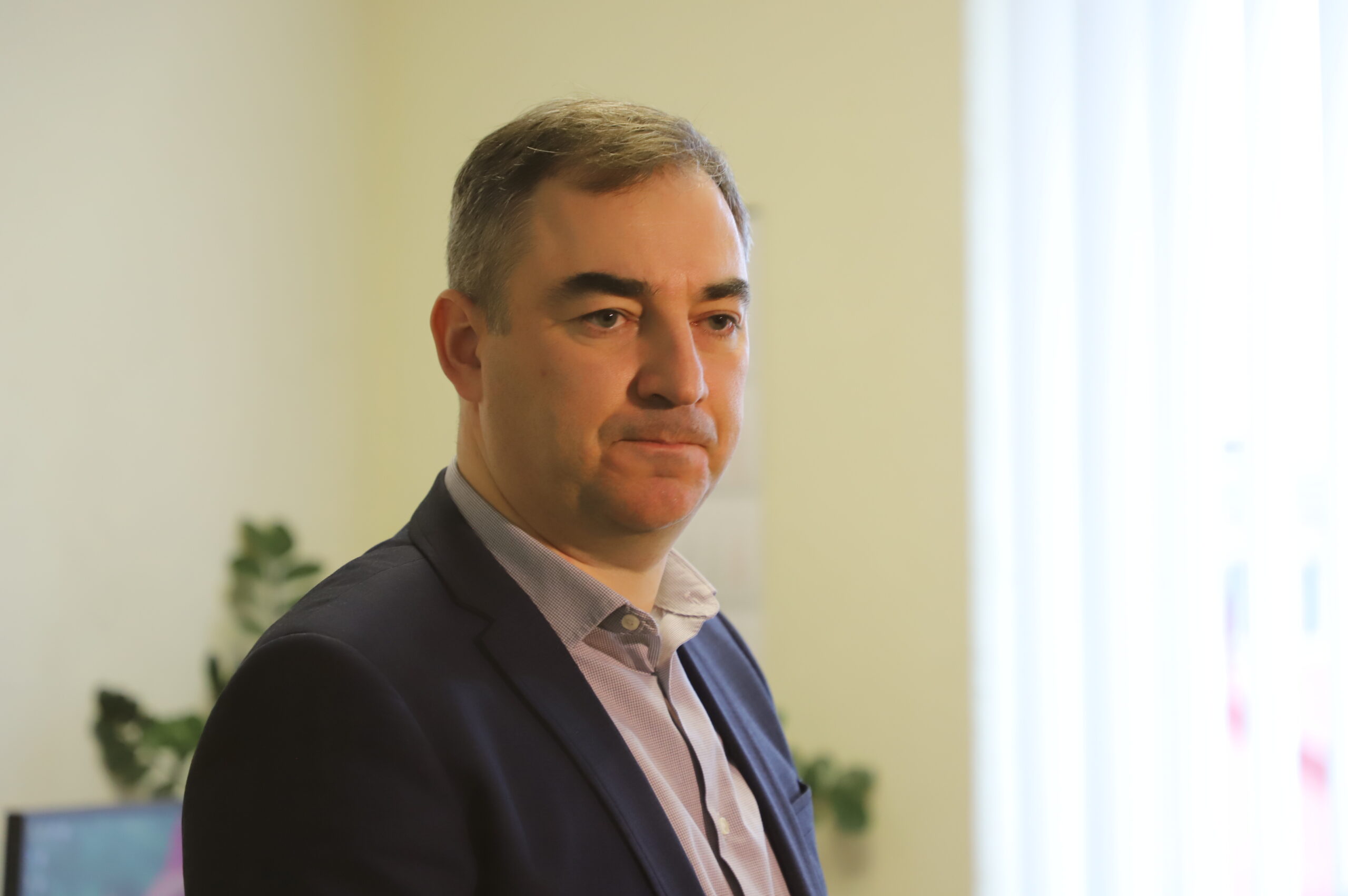 Miesto Savivaldybės administracijos direktoriaus Tomo Juknos manymu, itin sudėtinga rasti tinkamą specialistą nebus – pasak jo, į konkursus ateina kandidatų. I. STULGAITĖS-KRIUKIENĖS nuotr.