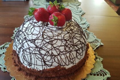 Vargu, ar desertų kategorijoje kas gali nukonkuruoti jo didenybę tortą. O jei jis ne tik skanus, bet dar ir lengvai pagaminamas – kas gali būti geriau?