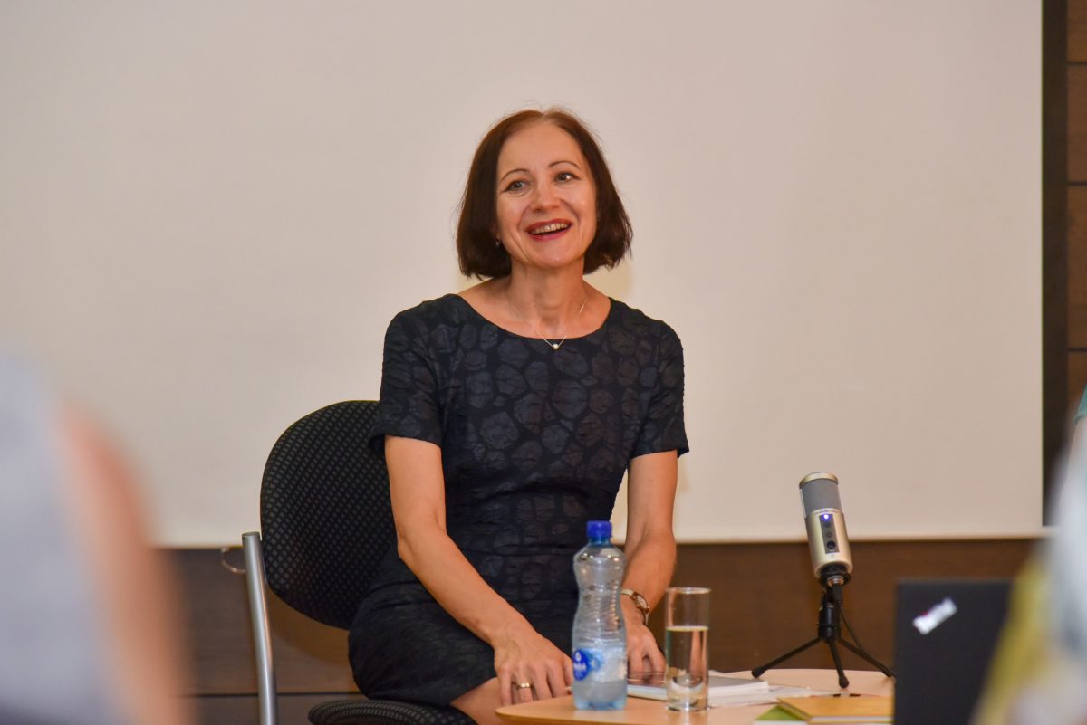 Studijos Sankt Peterburge, vėliau, Lietuvai atgavus nepriklausomybę, mokslai Londone, dvasiniai ieškojimai Indijoje ir Tibete – visa tai B. Mar vedė į ten, kur darbar yra: aktorės ir rašytojos gyvenimą. P. Židonio nuotr.