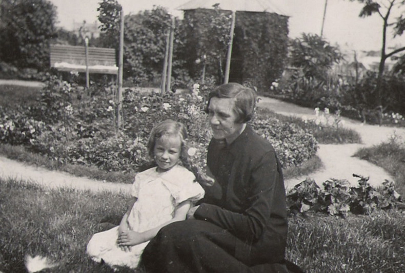 Oficialiai per holokaustą 15 žmonių išgelbėjusios Dievo Apvaizdos seserų kongregacijos įkūrėjos, medikės Marijos Rusteikaitės auka įvertinta ir Žūvančiųjų gelbėjimo kryžiumi. YAD VASHEM nuotr.