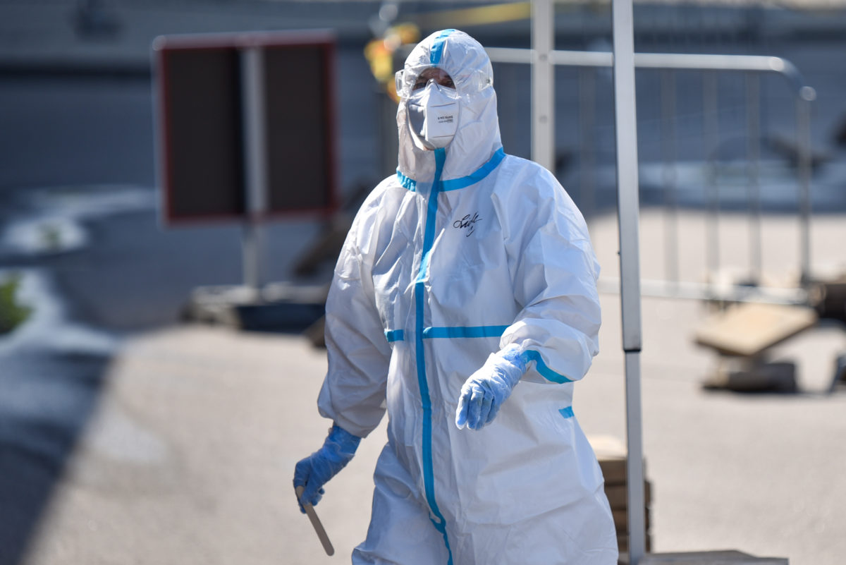 Į sąrašą savivaldybių, kur registruojamas didžiausias sergamumas COVID-19, kitą savaitę turėtų patekti dauguma didžiųjų savivaldybių, sako sveikatos apsaugos ministras Aurelijus Veryga.