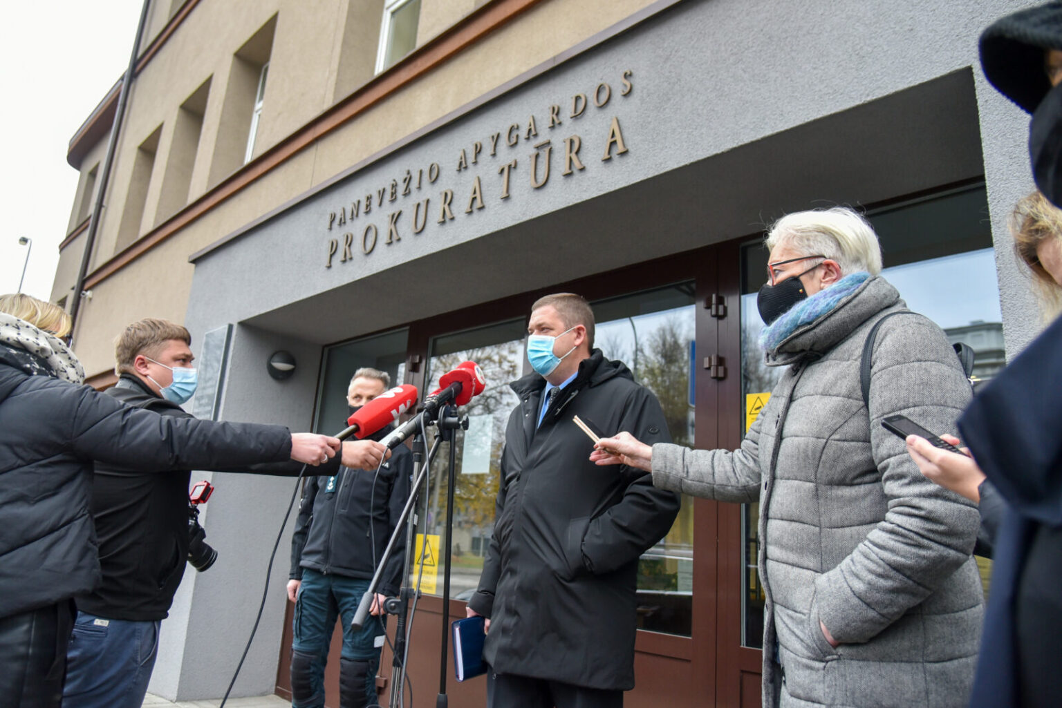 Kone trejus metus trukęs septyniolikamečio panevėžiečio nužudymo tyrimas ir bylos nagrinėjimas baigėsi fiasko. Panevėžį 2017-aisiais sukrėtusia gimnazisto žmogžudyste įtartas vienintelis prieš teismą stojęs jaunuolis išteisintas