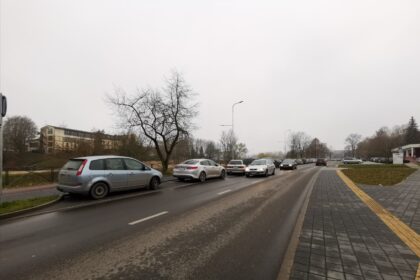 Panevėžio miesto savivaldybės taryba ketvirtadienį posėdyje pritarė, kad būtų keičiami vietinės rinkliavos už naudojimąsi mokamomis automobilių stovėjimo vietomis nuostatai.