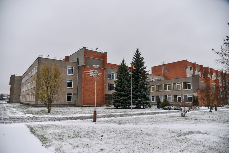 Kol „Garsas“ bus rekonstruojamas į menų centrą, Savivaldybė planuoja kino veiklą laikinai perkelti į Profesinio rengimo centro patalpas Klaipėdos gatvėje. P. ŽIDONIO nuotr.