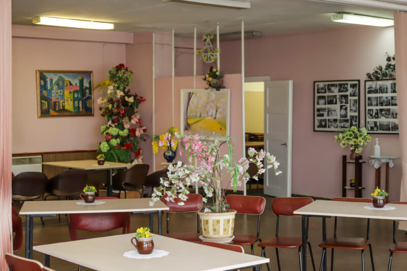 Laikas buvusio mėsos kombinato valgykloje sustojo sovietmetyje. I. STULGAITĖS-KRIUKIENĖS nuotr.