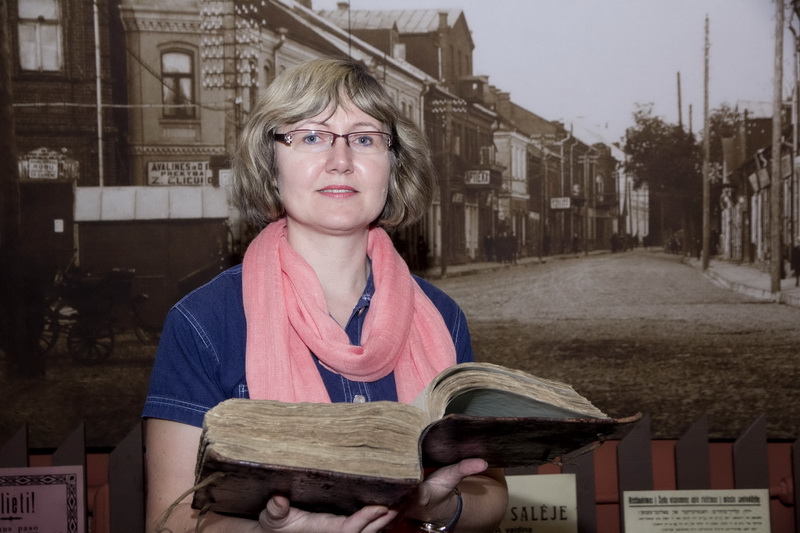 Panevėžio kraštotyros muziejaus direktoriaus pavaduotoja-vyriausioji fondų saugotoja Jūratė Gaidelienė. V. BULAIČIO nuotr.