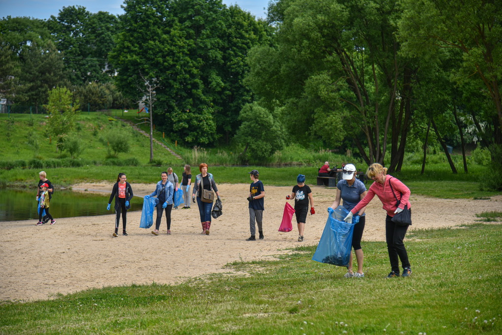 Pirmąjį vasaros šeštadienį panevėžiečiai sutiko švarindami Nevėžio pakrantę. Per visą pasaulį nuvilnijusi iniciatyva „River Cleanup“ Panevėžyje įtraukė kelias dešimtis neabejingų ekologijai aktyvistų.