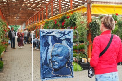 Panevėžyje pristatytas didelio formato tekstilinis darbas garsiam botanikui Jurgiui Ambraziejui Pabrėžai atminti