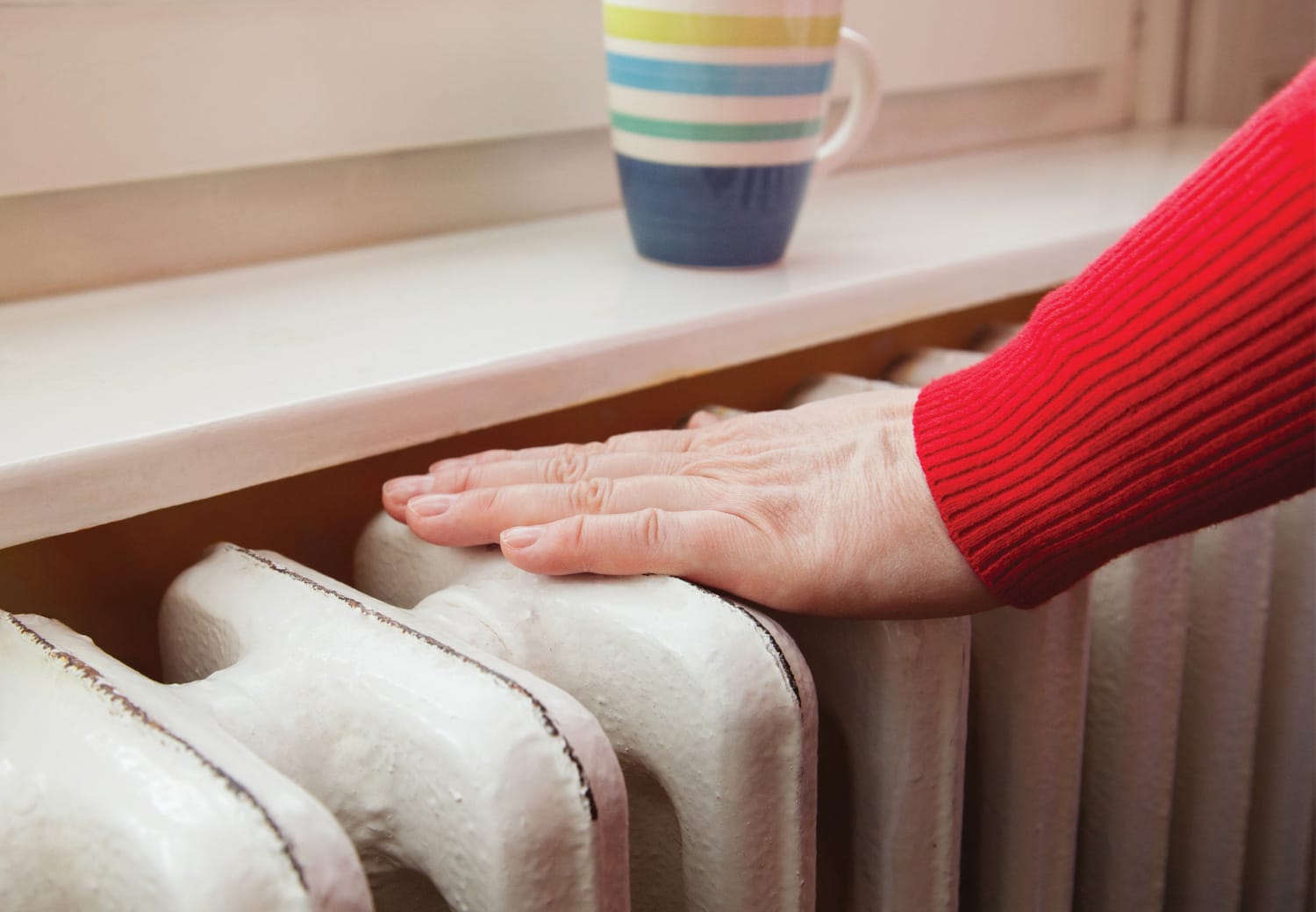 Prognozuojama, kad dėl brangstančių gamtinių dujų ir biokuro ir panevėžiečiams už šiltus radiatorius butuose teks mokėti apie 20 proc. brangiau nei praėjusį šildymo sezoną. „SEKUNDĖS“ nuotr.