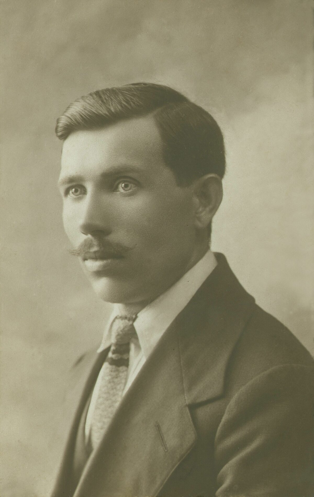 Vincas Firinauskas. Autoportretas. Panevėžio kraštotyros muziejaus fondų nuotr.