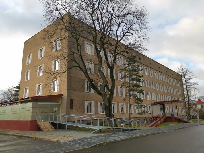 Į Panevėžio palaikomojo gydymo ir slaugos ligoninę labai trumpam įleidžiami lankytojai tik pas merdėjančius ligonius. I. STULGAITĖS-KRIUKIENĖS nuotr.