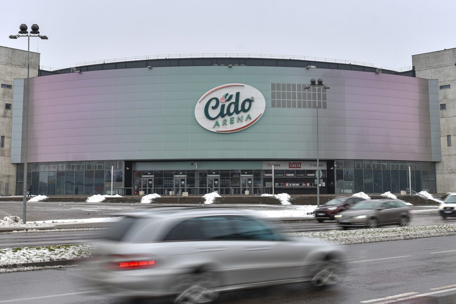 Sporto varžybos be sirgalių palaikymo – ne varžybos. Tačiau tai, kas savaitgalį dėjosi Panevėžyje, „Cido“ arenoje ir jos prieigose, labiau priminė kovinį filmą.