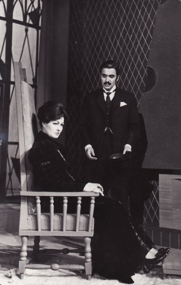 H. Ibsenas „Heda Gabler“ (rež. Juozas Miltinis, Vaclovas Blėdis), 1972 m. Dalia Melėnaitė – Heda, Rudolfas Jansonas – Asesorius Brakas. Kazimiero VITKAUS nuotr. PAVB FKV-138-7-2