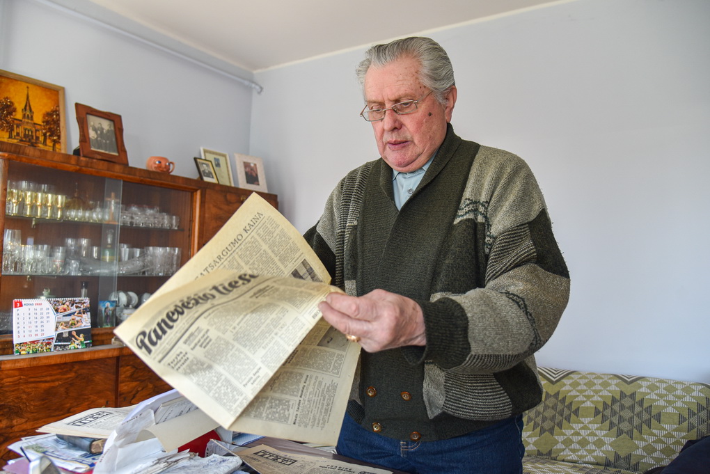 Panevėžio kelių inspekcijoje penkerius metus dirbęs Algirdas Mickevičius ir dabar sujudina vandenis socialiniuose tinkluose papasakodamas neeilinių avarijų istorijas. P. ŽIDONIO nuotr. 