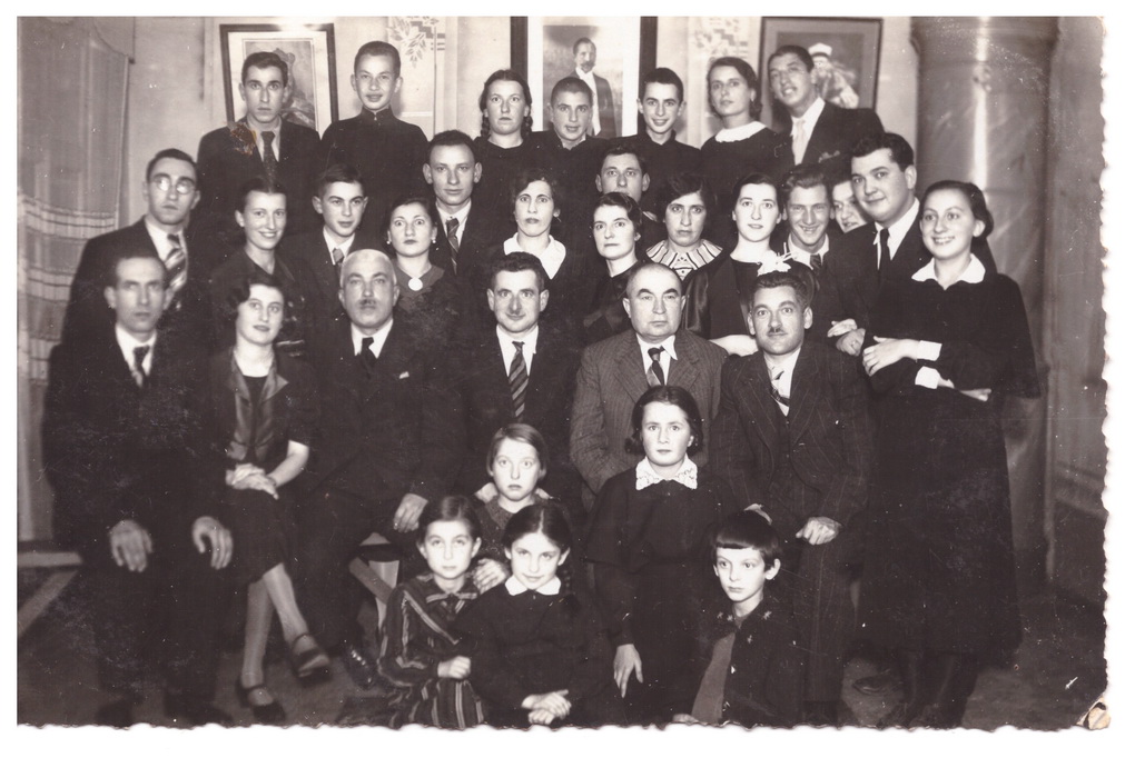 Panevėžio karaimai. 4-asis dešimtmetis. PANEVĖŽIO KRAŠTOTYROS MUZIEJAUS FONDŲ nuotr.