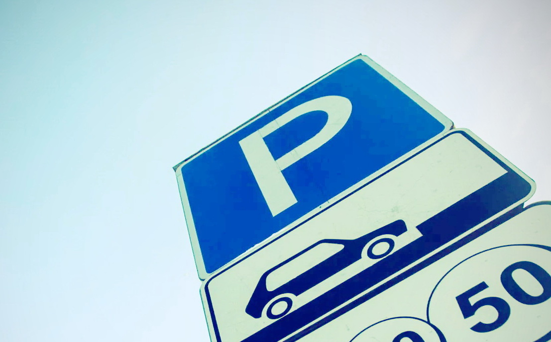 Miesto Savivaldybė praneša, kad nuo rugpjūčio 8-osios iki rugpjūčio 12 dienos naudojimasis Klaipėdos–Projektuotojų–Dariaus ir Girėno gatvių sankryžos šiaurės vakarų pusėje esančia automobilių stovėjimo aikštele bus laikinai apribotas.