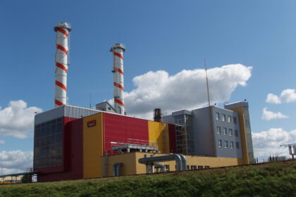 Antradienį Baltijos šalių elektros biržoje pritrūkus elektros, elektros perdavimo sistemos operatorė „Litgrid“ trečiadienį aktyvavo papildomus rezervus – elektrą pradėjo gaminti Panevėžio ir Lietuvos elektrinė Elektrėnuose.