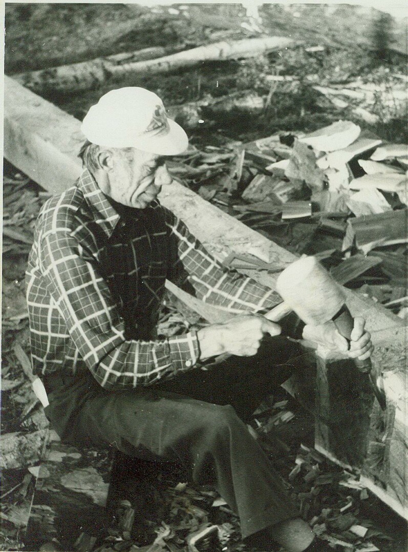 Kazimieras Nemanis darbo metu. XX a. 8 deš. Iš Panevėžio kraštotyros muziejaus skaitmeninio archyvo.