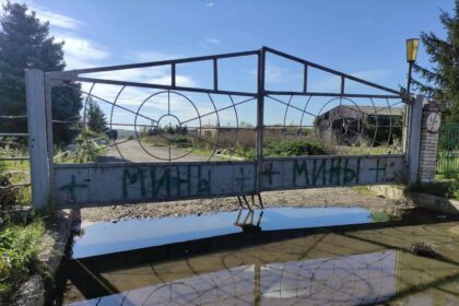 Keliauti autostopu po neseniai iš okupantų išvaduotas Ukrainos teritorijas yra rizikinga, tačiau suteikia galimybę kelyje sutikti įdomių žmonių.
