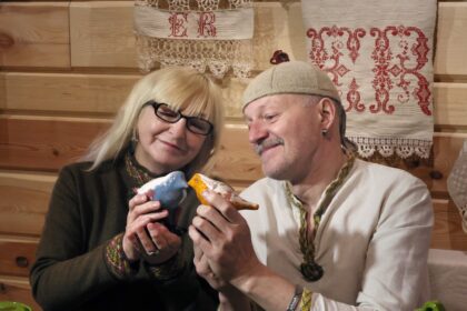 Į Panevėžį prieš keturis dešimtmečius atvykęs mokytis padavėjo profesijos subtilybių Erikas Hincas net nenutuokė, kad šiame krašte jo kūrybiškoji pusė atsiskleis visai kitoje srityje.