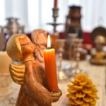 Laisvės gynėjų dieną Paįstryje duris atvėrė unikali paroda – žvakidžių, žibintų, deglų.