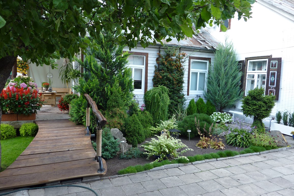 Sigito ir Lidijos Stankūnų namų kieme ypatingai jauku. S. Stankūno asmeninio archyvo nuotr.