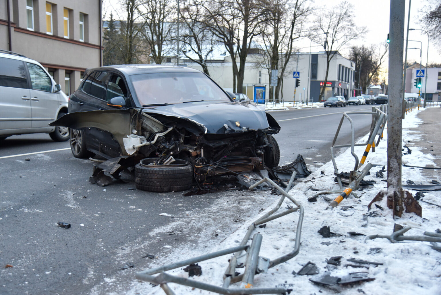 Panevėžyje savaitės pradžia pažymėta avarija.