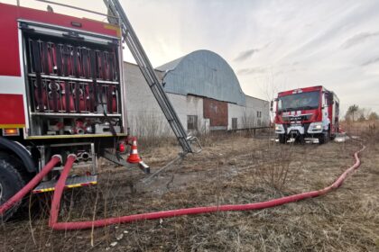 Bendrajame pagalbos centre pranešimas apie tai, kad kilo gaisras Panevėžio rajono Berčiūnų kaime, Miško gatvėje įsikūrusioje medienos apdirbimo įmonėje, gautas iškart po 16 val.