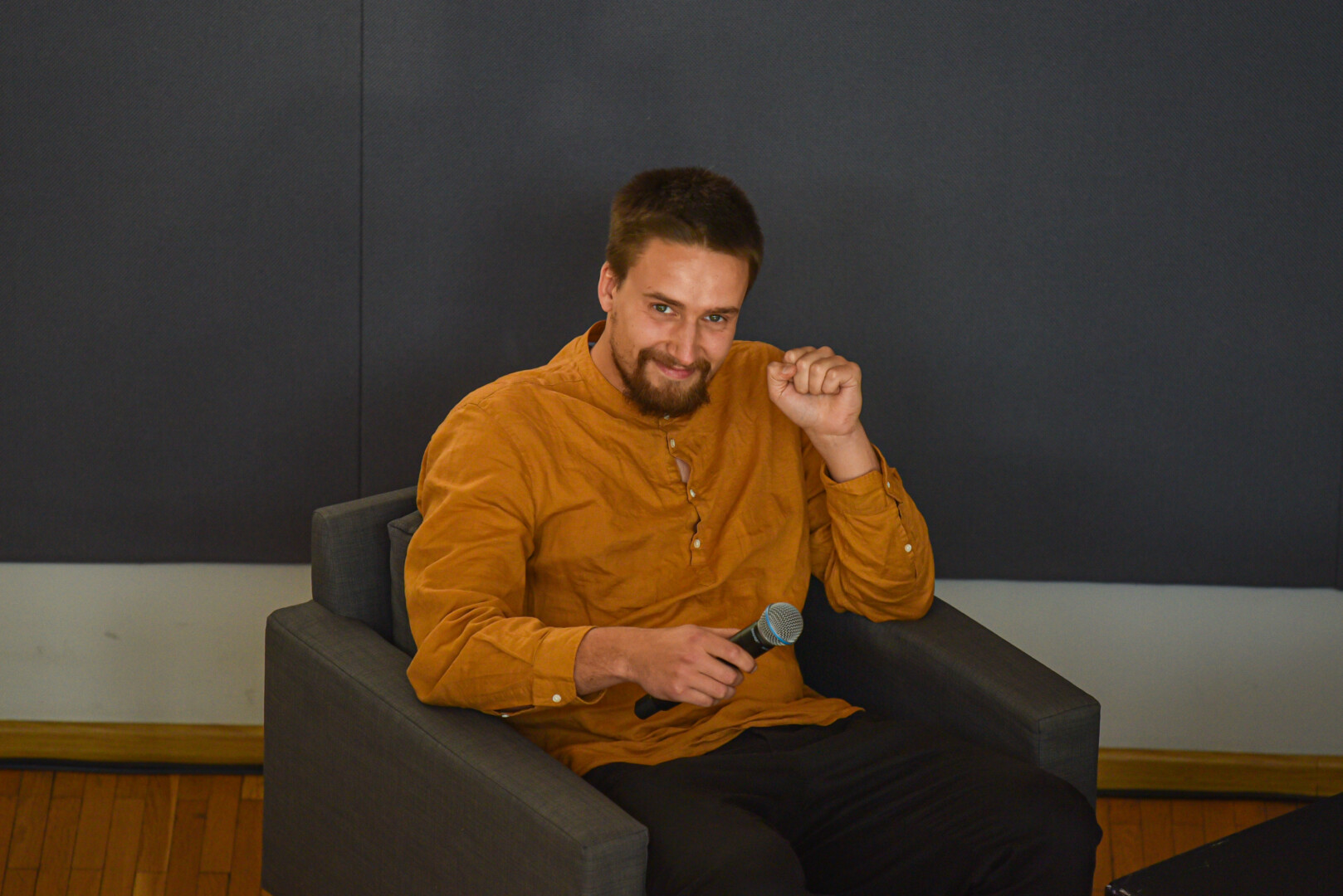 Auksinio scenos kryžiaus laureatas Mantvydas Leonas Pranulis šiuo metu kuria muziką dar vienam Juozo Miltinio dramos teatre statomam spektakliui – „Jona“. P. ŽIDONIO nuotr.