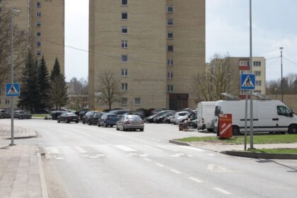 Iš ūkininkų produkciją perkantys panevėžiečiai jiems nėra tokie malonūs, kai kyla problemų dėl vietos automobilių aikštelėje. 