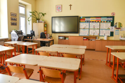 Švietimo, mokslo ir sporto ministerija skelbia, kad pedagoginės studijos pritraukia daugiau motyvuotų, geriau pasirengusių studentų, o ir po studijų jų įsidarbina daugiau nei ankstesniais metais.