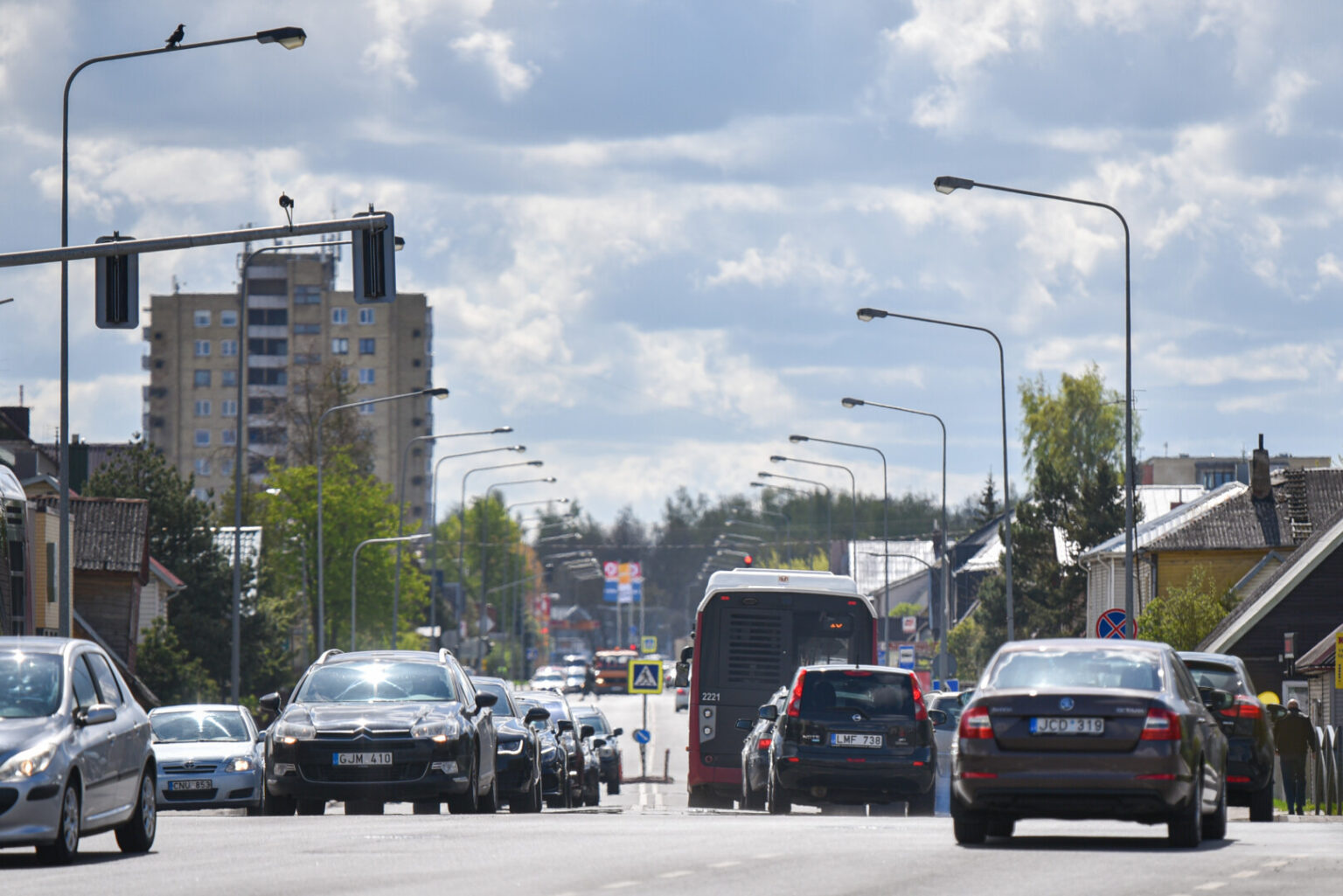 Atšilus orams, baigėsi Panevėžio centro gyventojų ramios naktys.