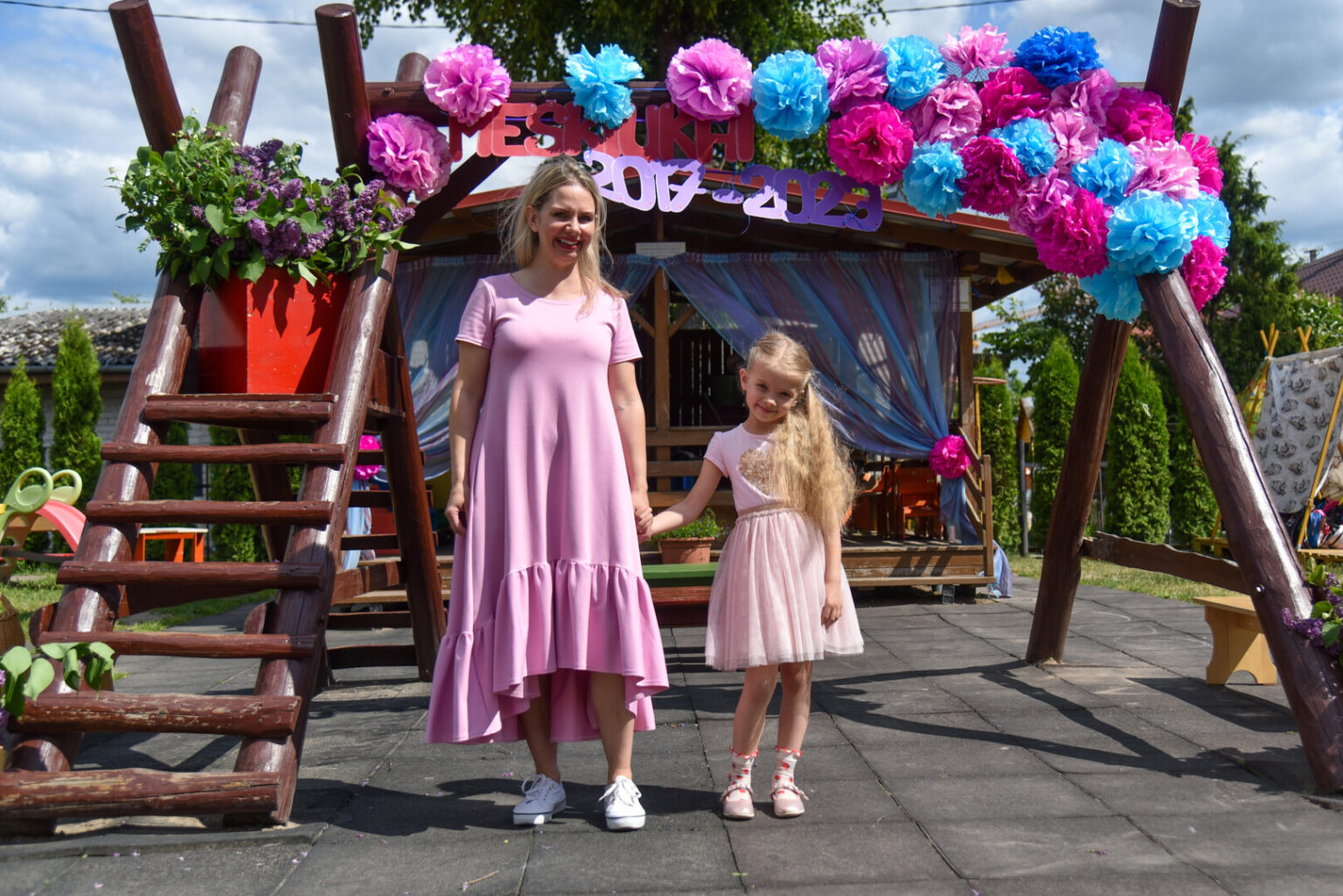 Paragavę emigrantų duonos, užsidirbę pinigų, vis daugiau panevėžiečių grįžta namo. Vien per praėjusius metus į Aukštaitijos sostinę sugrįžo 633 emigrantai, o į kitas šalis išvyko gerokai mažiau – 469 panevėžiečiai.