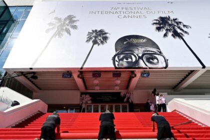 Prestižiškiausiame ir didžiausiame Europos Kanų kino festivalyje dvi savaites praleidusi Panevėžio kino centro „Garsas“ direktorė Genė Pučinskienė teigia per dieną peržiūrėdavusi bent po 3–4 filmus.