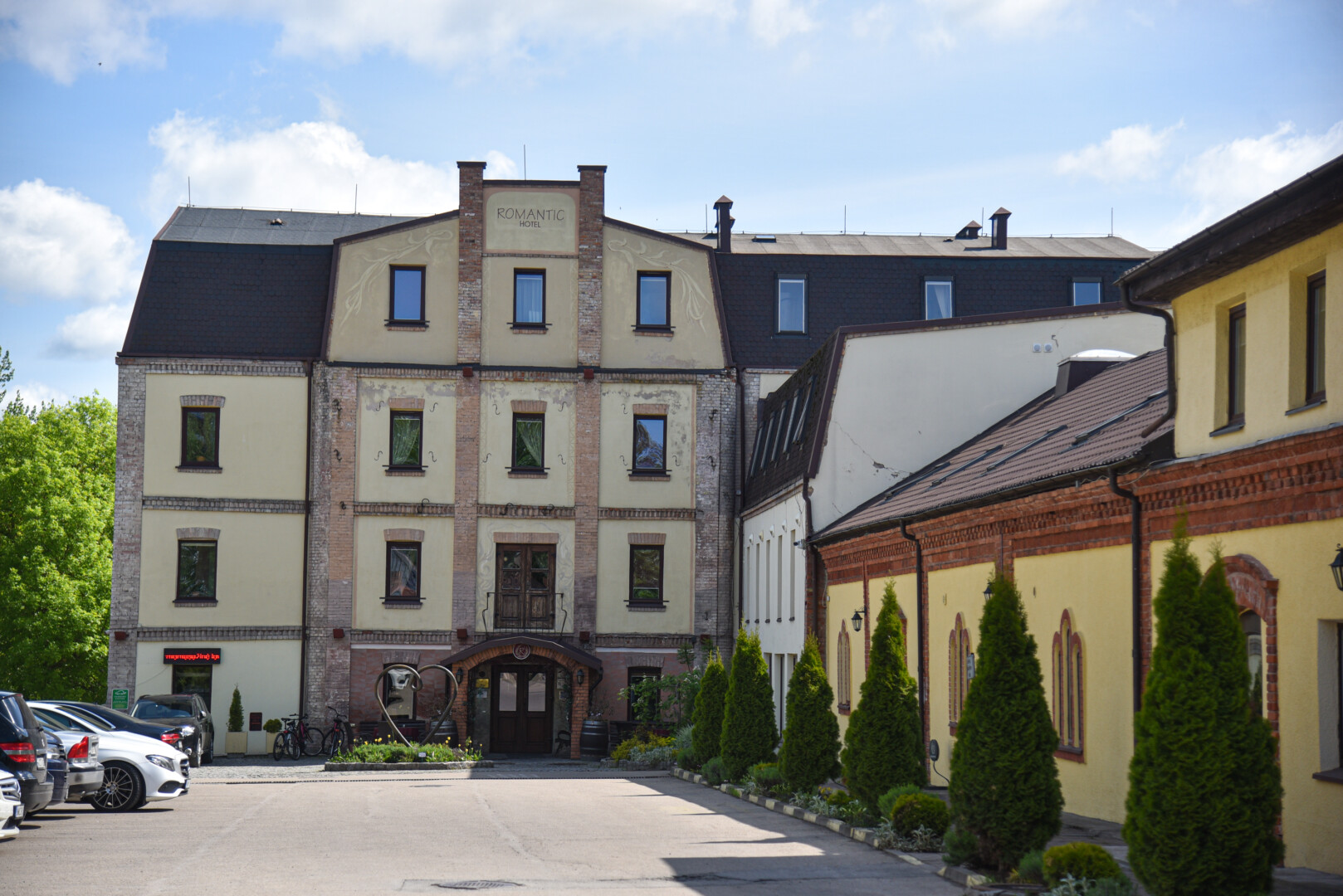 Antrojo pasaulinio karo pabaigoje vokiečiai visus Panevėžio malūnus susprogdino ir tik šis vienas – Rubinšteino – Kranto gatvėje išliko. Dabar čia įsikūręs viešbutis. P. Židonio nuotr.