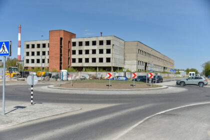 Dviejų Panevėžio sankryžų remontas sparčiai stumiasi link pabaigos –  Senamiesčio, S. Kerbedžio bei Tinklų gatvių žiedinės sankryžos atidarymas numatytas dar gegužę.