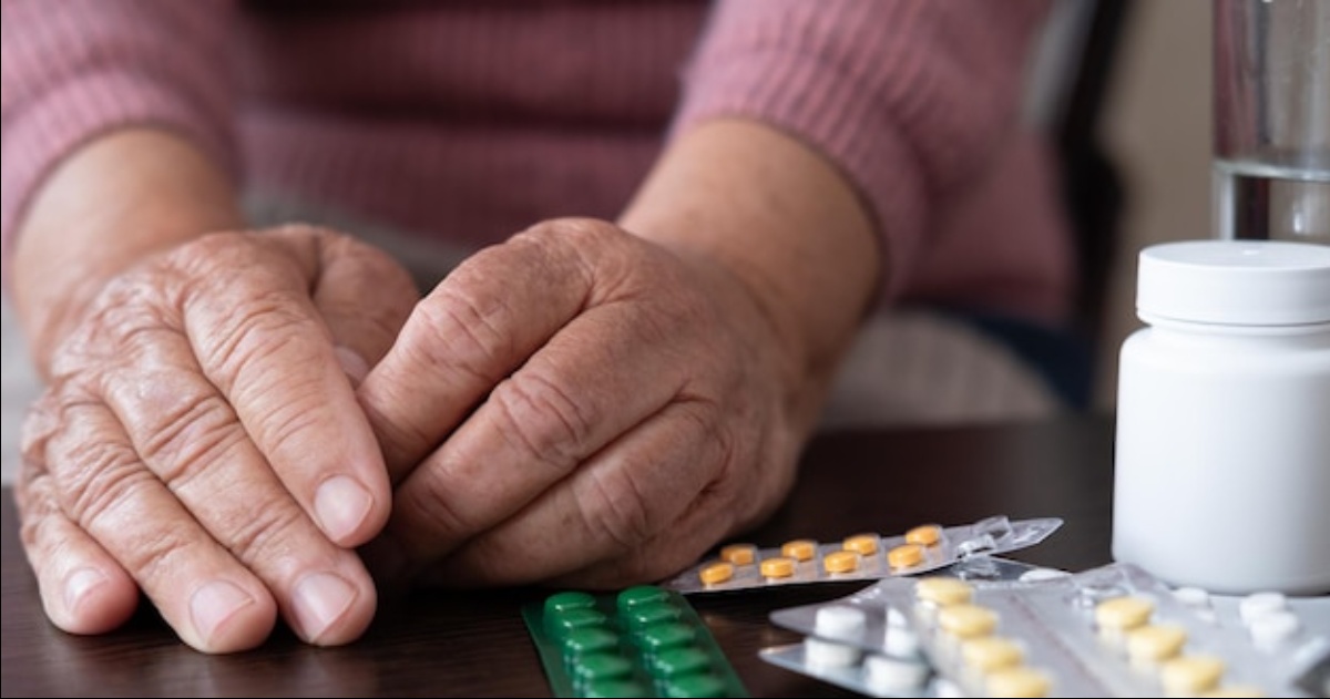 Anot vaistininkų, kaimai sensta, jaunimas išvažinėja, o daugybė senukų neturi artimųjų, kurių paprašytų iš miesto atvežti vaistų. ASOCIATYVI „SEKUNDĖS“ nuotr.