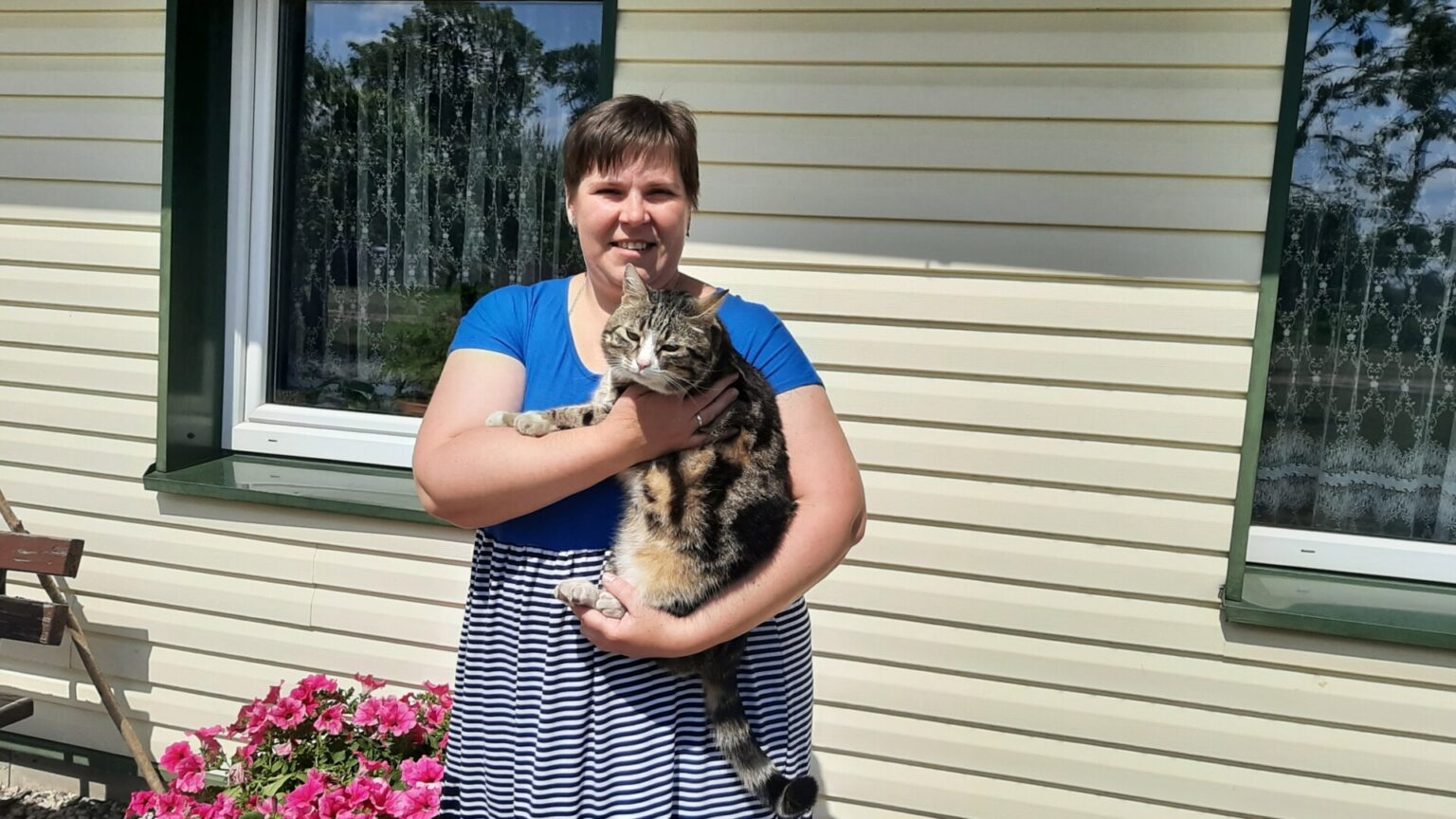 Iš Rusijos užpultos Ukrainos į Panevėžio rajoną su dviem vaikais atbėgusi ir Upytės pašonėje esančioje Tarnagaloje apsistojusi inžinierė Olena Horoshkina gyvena didžiuliu gimtinės ilgesiu.