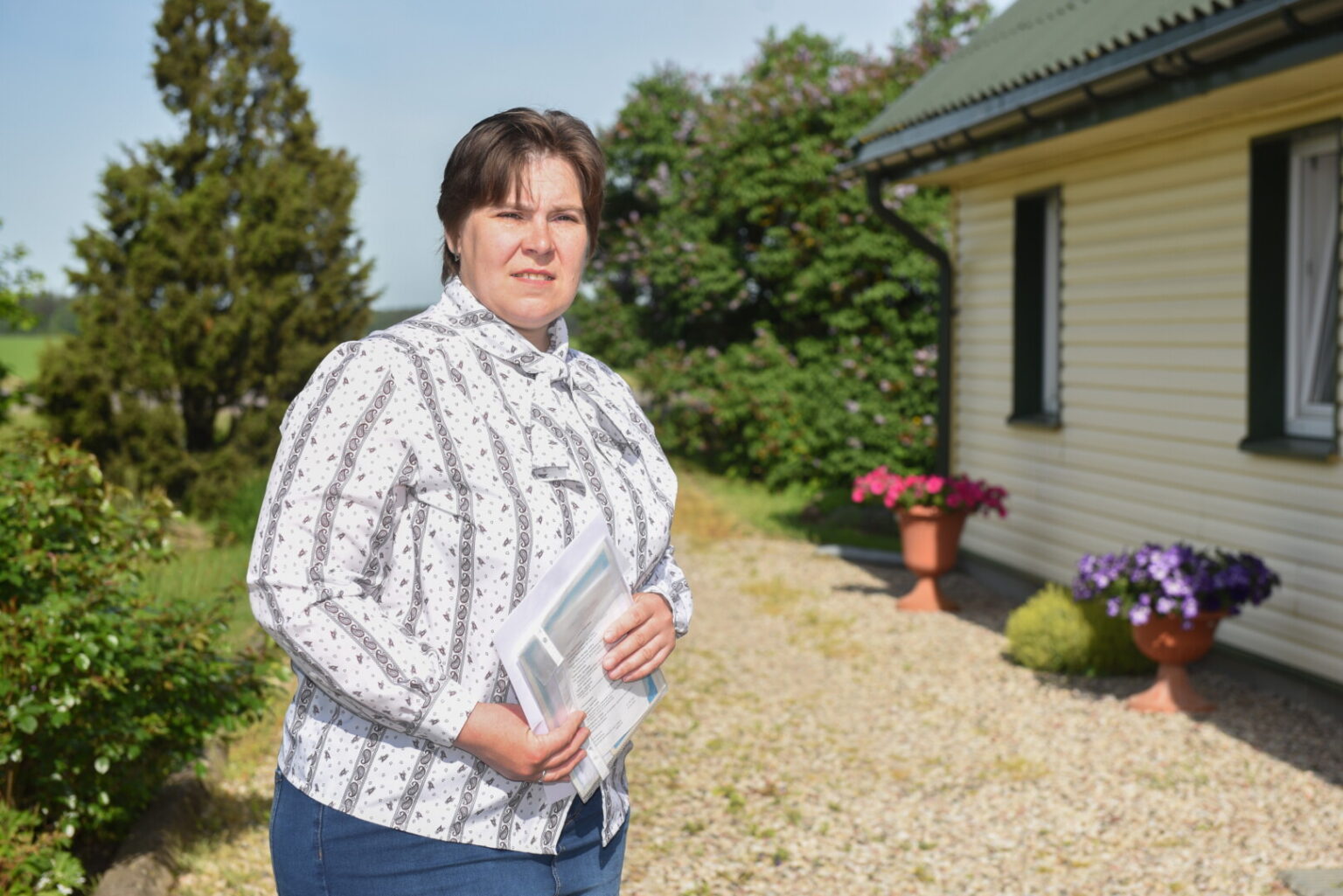 Iš Rusijos užpultos Ukrainos į Panevėžio rajoną su dviem vaikais atbėgusi ir Upytės pašonėje esančioje Tarnagaloje apsistojusi inžinierė Olena Horoshkina gyvena didžiuliu gimtinės ilgesiu.