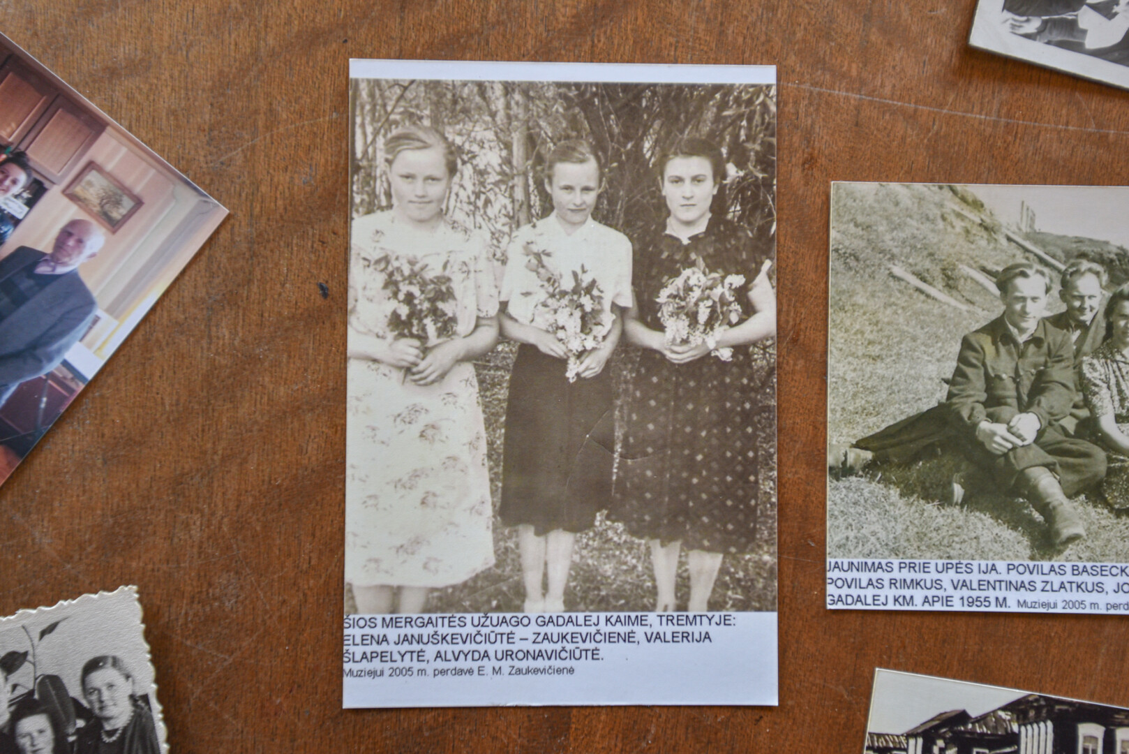 Elena Marija su draugėmis Valerija Šlapelyte ir Alvyda Uronavičiūte tremtyje. ASMENINIO ALBUMO nuotr. 