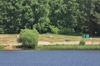 Du Panevėžio paplūdimiai – mieste prie Nevėžio užtvankos ir Piniavoje prie Lėvens – poilsiautojų laukia nuo pat kalendorinės vasaros pradžios.